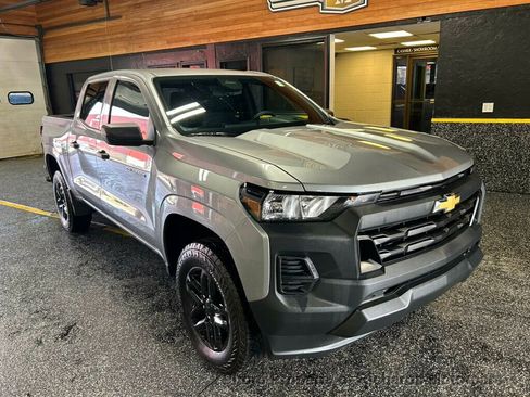 Used 2024 Chevrolet Colorado W/T w/ Advanced Trailering Package image 9