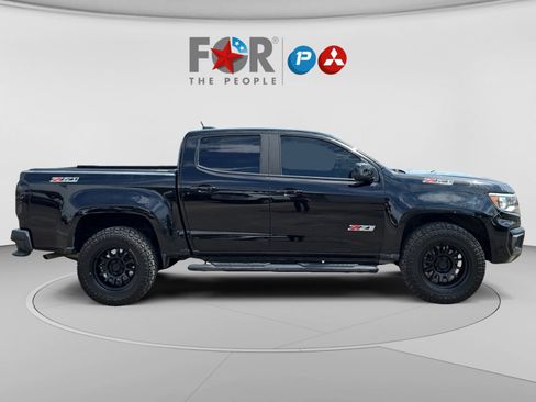Used 2021 Chevrolet Colorado Z71 w/ Z71 Midnight Edition AWD/4WD image 6