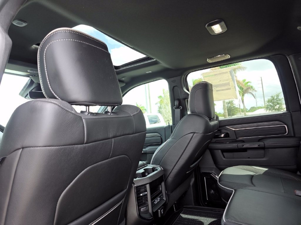 New 2026 RAM 3500 Limited AWD/4WD image 23