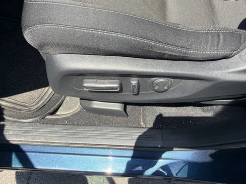 Used 2024 Honda CR-V EX image 17