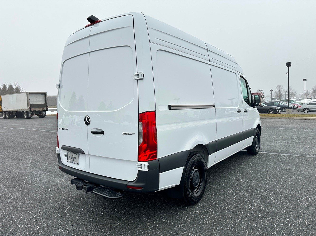 Used 2025 Mercedes-Benz Sprinter 2500 image 4