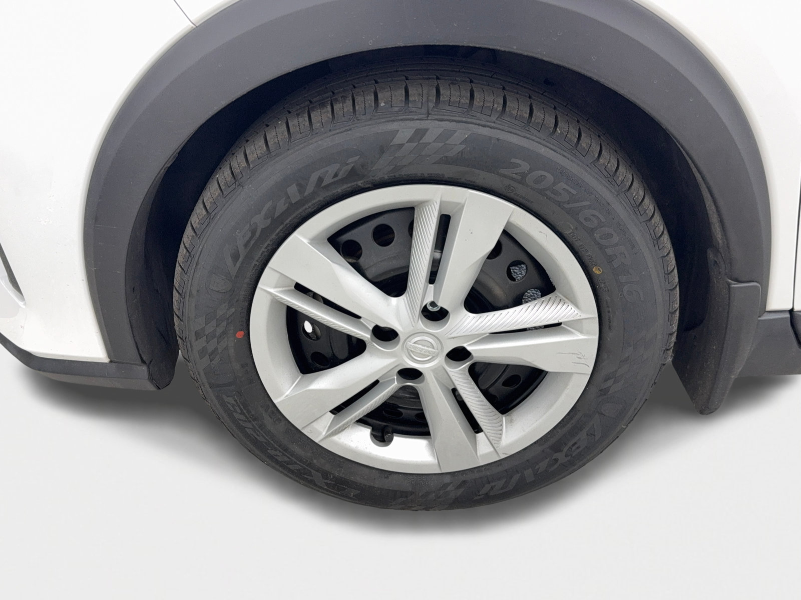 Used 2023 Nissan Kicks S FWD image 50