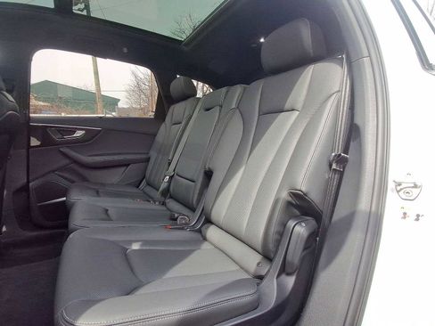 Certified 2025 Audi Q7 3.0T Premium Plus AWD/4WD image 20