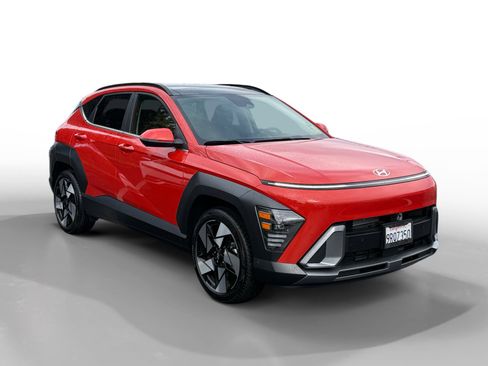 Certified 2025 Hyundai Kona Limited image 7