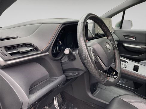 Used 2023 Toyota Sienna XSE image 19