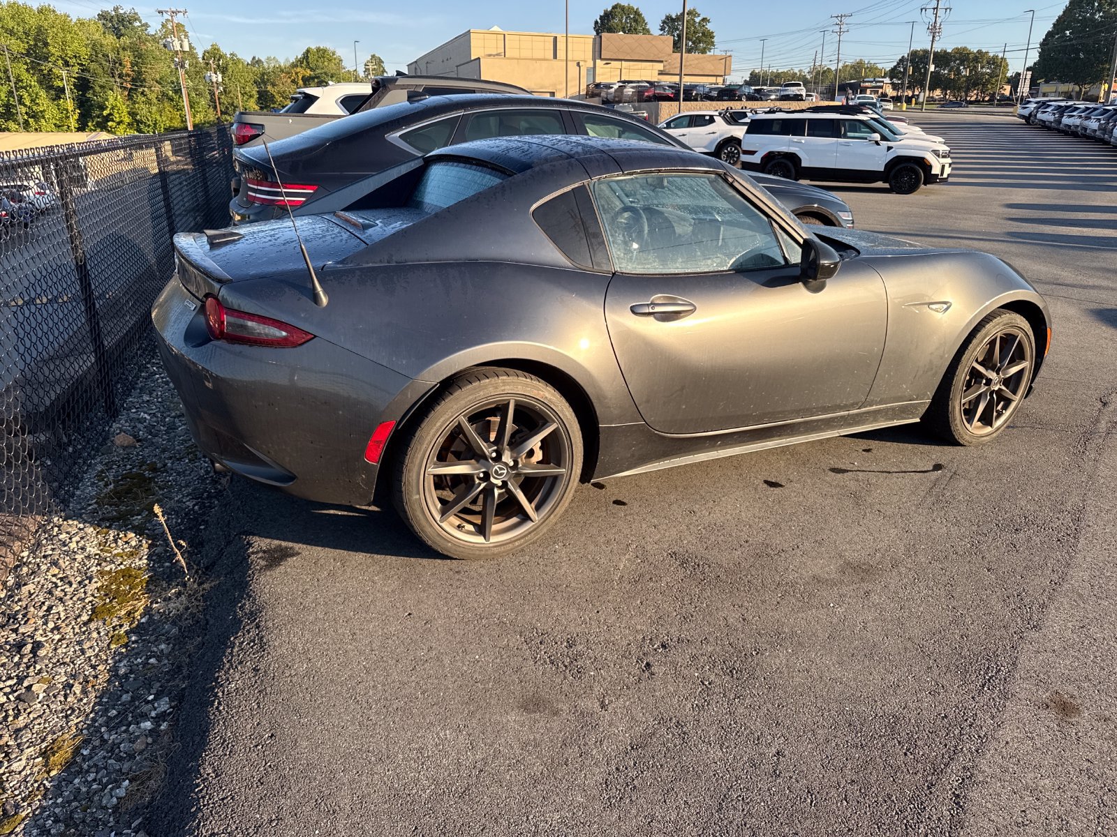 Used 2018 MAZDA MX-5 Miata RF Club RWD image 4