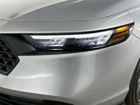Used 2025 Honda Accord Sport image 25