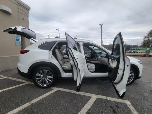 Used 2021 MAZDA CX-9 Signature image 18