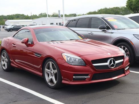 Used 2016 Mercedes-Benz SLK 300 image 3