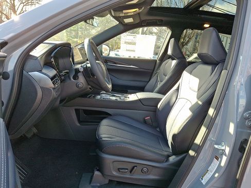 New 2026 INFINITI QX60 Sport image 10