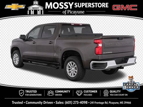 Used 2021 Chevrolet Silverado 1500 LT RWD image 3