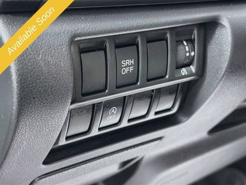 Used 2024 Subaru Forester Premium AWD/4WD image 10