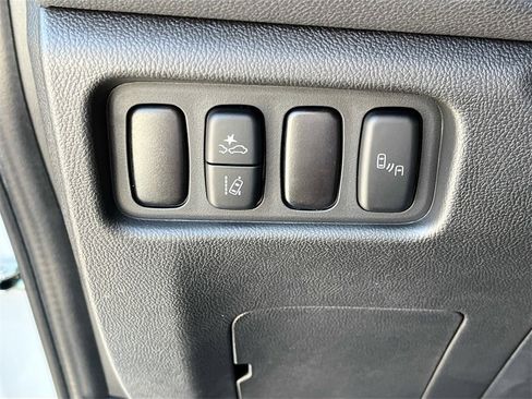 New 2025 Mitsubishi Outlander Sport SE image 10