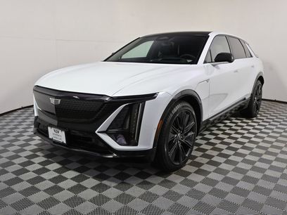 New 2026 Cadillac Lyriq Signature Sport w/ LPO, Floor Liner Package