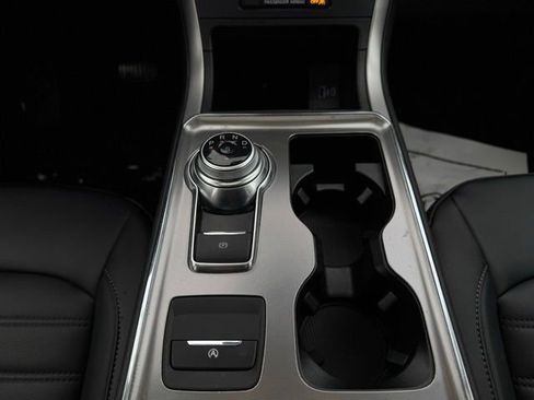 Used 2022 Ford Edge SEL w/ Convenience Package image 30