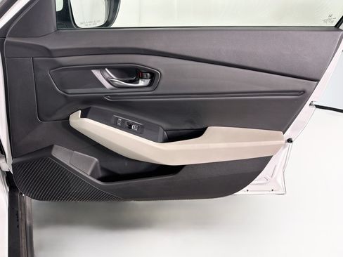 Used 2024 Honda Accord EX image 30