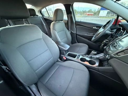 Used 2017 Chevrolet Cruze LT FWD image 46