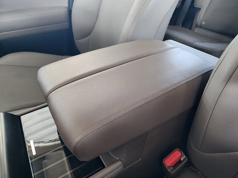 Used 2023 Lexus GX 460 Premium image 57