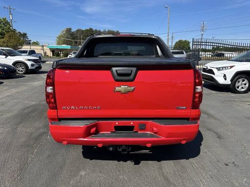 Used 2008 Chevrolet Avalanche LTZ w/ LTZ Preferred Equipment Group RWD image 6