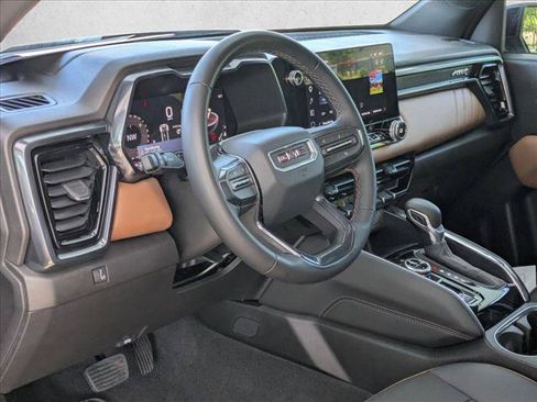 Used 2024 GMC Canyon AT4 AWD/4WD image 10