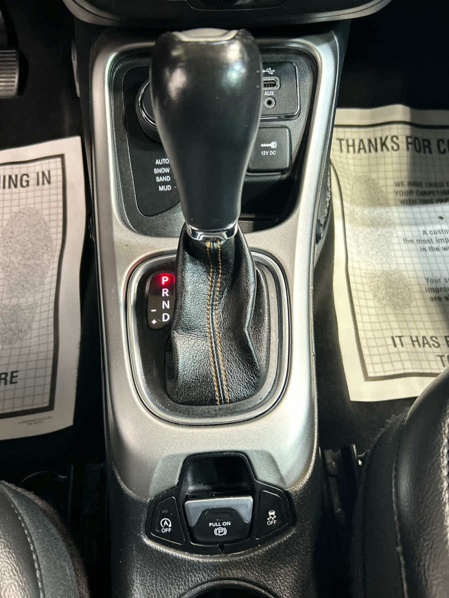 Used 2018 Jeep Compass Latitude w/ Popular Equipment Group AWD/4WD image 8