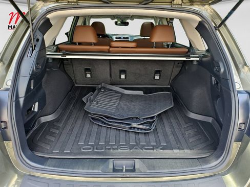 Used 2019 Subaru Outback 3.6R Touring AWD/4WD image 17