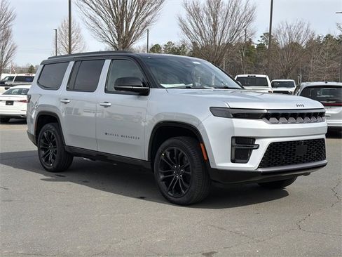 New 2026 Jeep Grand Wagoneer Summit image 14