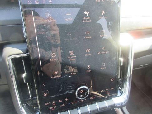 New 2026 GMC Yukon XL Denali image 19