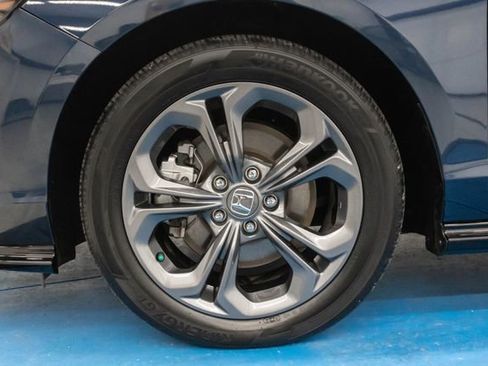 Used 2024 Honda Accord EX-L image 2