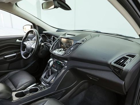 Used 2015 Ford Escape Titanium FWD image 19