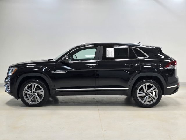 Used 2024 Volkswagen Atlas Cross Sport SEL R-Line AWD/4WD image 4