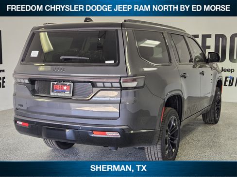 New 2026 Jeep Grand Wagoneer Summit AWD/4WD image 3