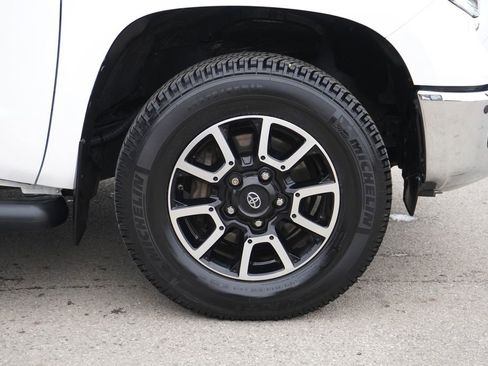 Used 2019 Toyota Tundra Limited w/ Limited Premium Package image 13