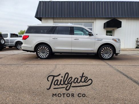 Used 2019 Lincoln Navigator L Reserve AWD/4WD image 1