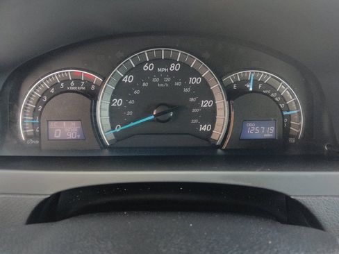Used 2013 Toyota Camry SE FWD image 23