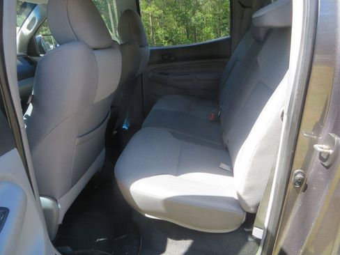 Used 2015 Toyota Tacoma PreRunner w/ TRD Sport Package image 25