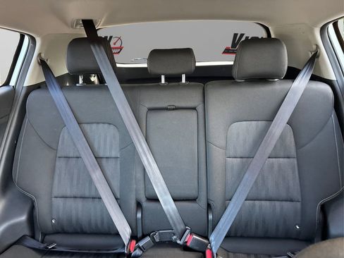 Used 2022 Kia Sportage LX image 17