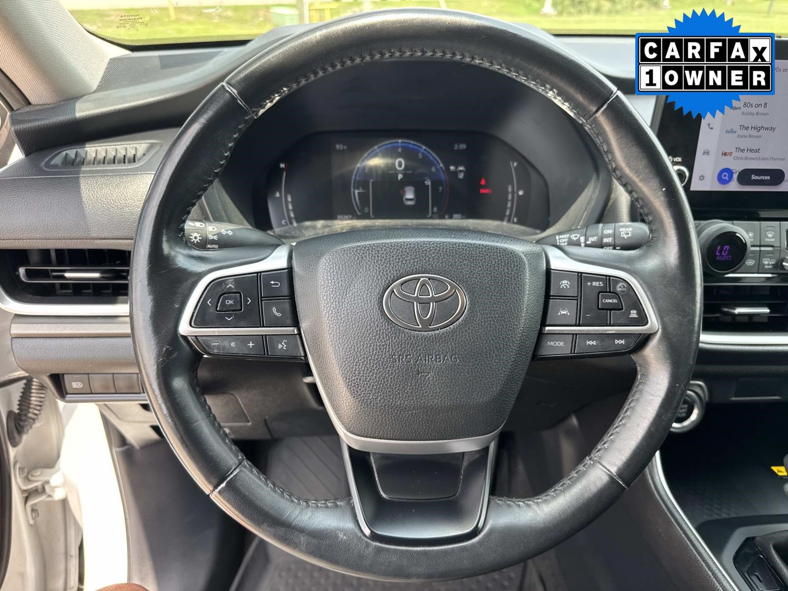 Used 2024 Toyota Grand Highlander AWD image 32