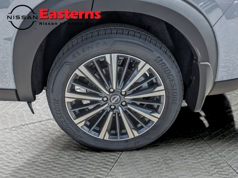 New 2026 Nissan Pathfinder Platinum AWD/4WD image 27