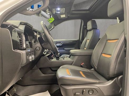 Used 2024 GMC Sierra 1500 AT4 w/ AT4 Preferred Package image 14