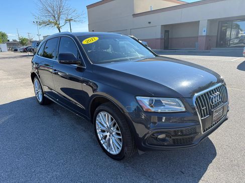 Used 2017 Audi Q5 2.0T Premium Plus w/ Technology Package AWD/4WD image 6