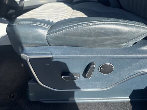 Used 2023 Ford F150 Limited image 17