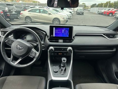 Used 2024 Toyota RAV4 SE w/ Convenience Package AWD/4WD image 10