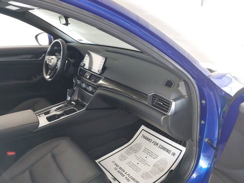 Used 2019 Honda Accord Sport image 29