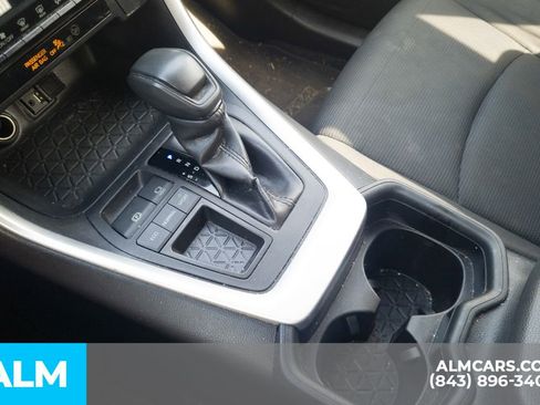 Used 2019 Toyota RAV4 LE image 26