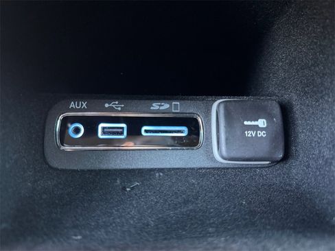 Used 2017 Jeep Grand Cherokee Laredo image 27