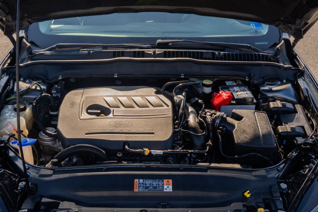 Used 2016 Ford Fusion SE FWD image 28