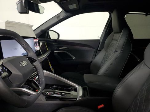 New 2026 Audi SQ5 Premium Plus image 21