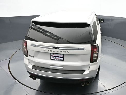 Used 2022 Chevrolet Suburban High Country w/ LPO, Illumination Package AWD/4WD image 38