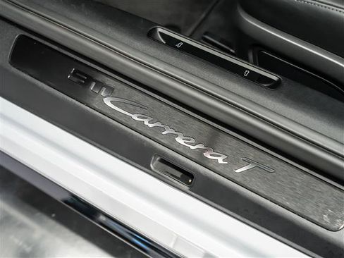 Certified 2024 Porsche 911 Carrera T RWD image 24